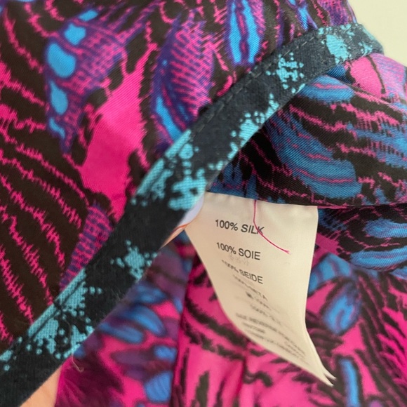 J crew 100% silk bright print top - Picture 5 of 6